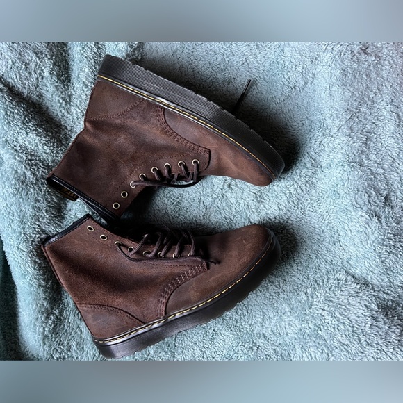 Dr martens 8 eyelet boot size 8 brown leather worn once - Picture 4 of 8
